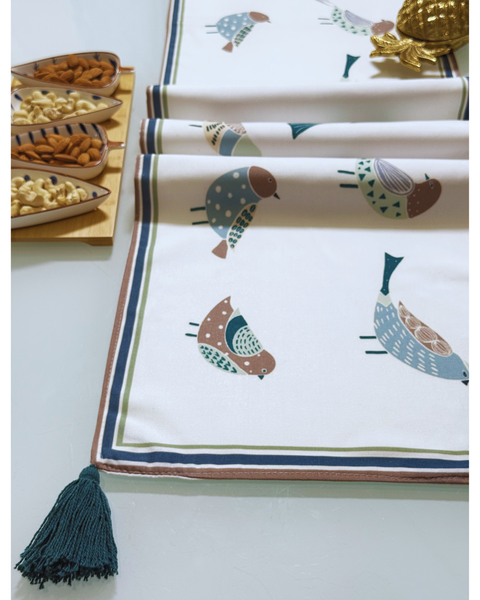 Songbird Garden – Printed Table Runner